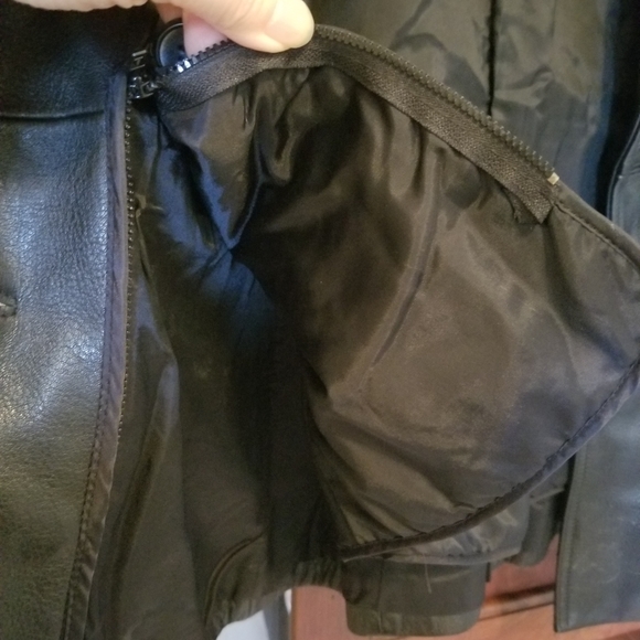 Danier Leather Jacket - Picture 8 of 8